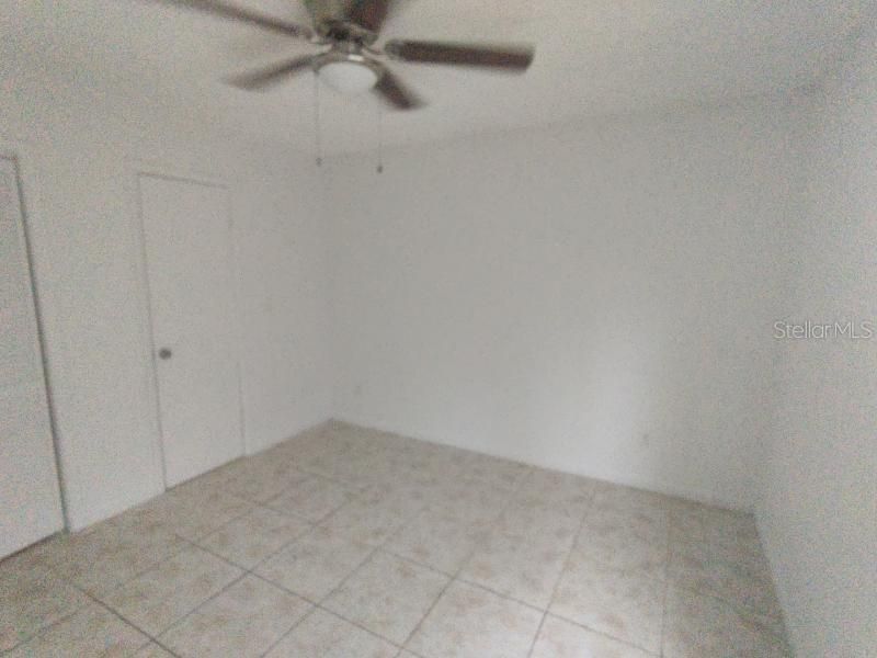 合同活跃: $115,000 (2 贝兹, 2 浴室, 833 平方英尺)