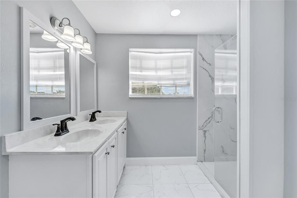 For Sale: $305,000 (4 beds, 3 baths, 1850 Square Feet)