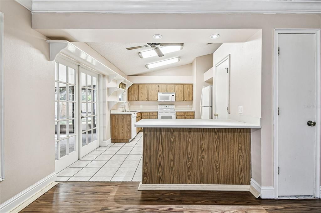 待售: $350,000 (3 贝兹, 2 浴室, 1616 平方英尺)