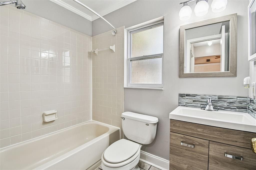 待售: $350,000 (3 贝兹, 2 浴室, 1616 平方英尺)