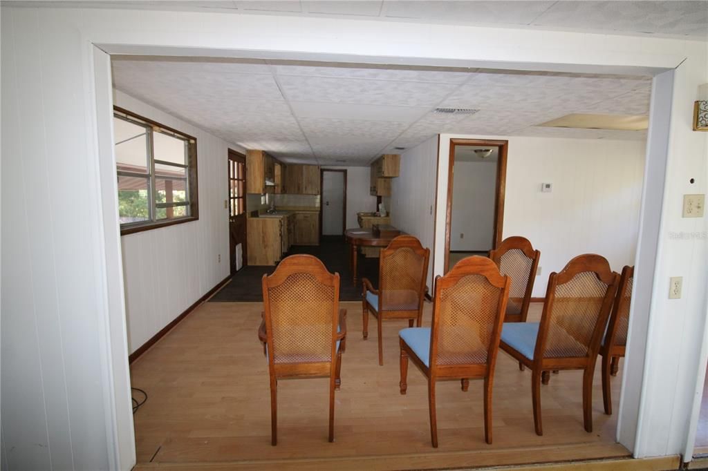 En Venta: $185,000 (2 camas, 1 baños, 832 Pies cuadrados)