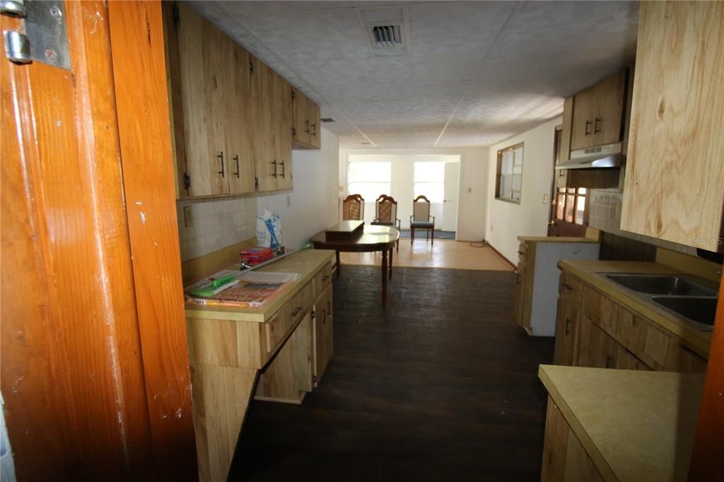 En Venta: $185,000 (2 camas, 1 baños, 832 Pies cuadrados)