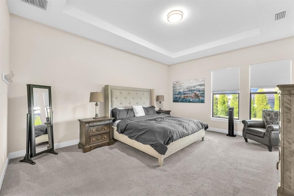 For Sale: $917,000 (4 beds, 4 baths, 3738 Square Feet)