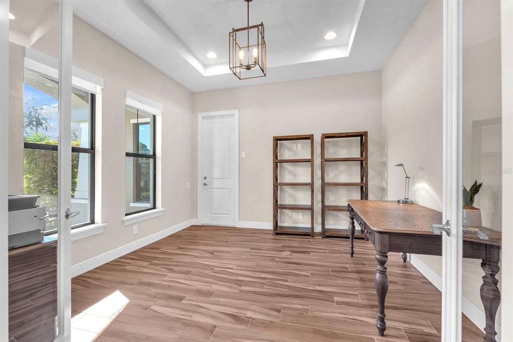 For Sale: $917,000 (4 beds, 4 baths, 3738 Square Feet)