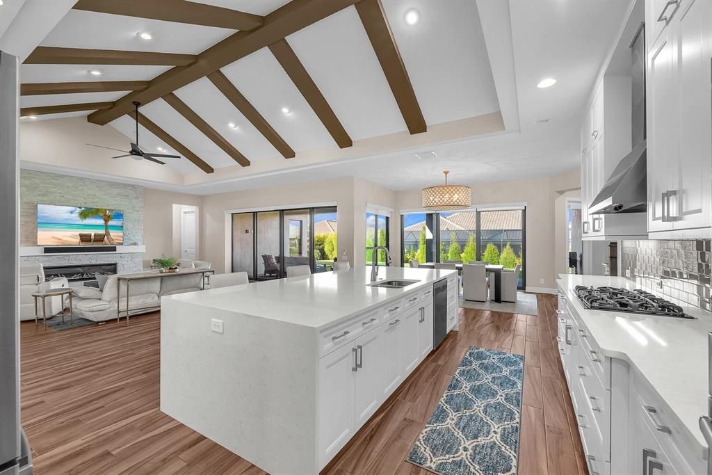 For Sale: $917,000 (4 beds, 4 baths, 3738 Square Feet)