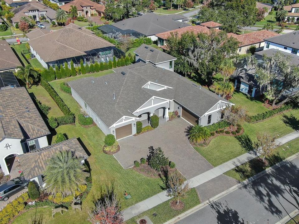 For Sale: $917,000 (4 beds, 4 baths, 3738 Square Feet)