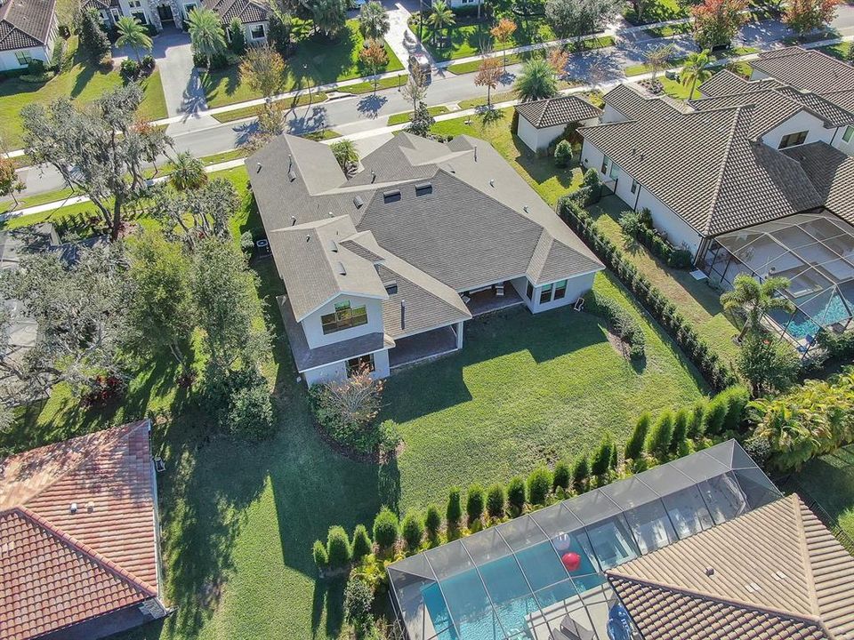 For Sale: $917,000 (4 beds, 4 baths, 3738 Square Feet)