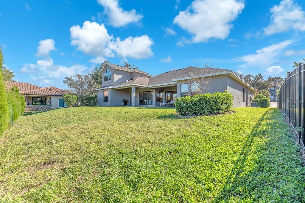 For Sale: $917,000 (4 beds, 4 baths, 3738 Square Feet)