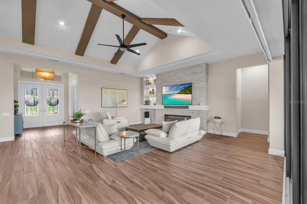 For Sale: $917,000 (4 beds, 4 baths, 3738 Square Feet)