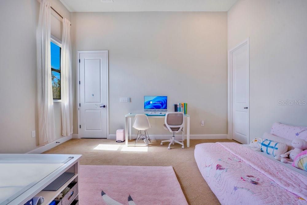 На продажу: $1,450,000 (4 спален, 4 ванн, 3911 Квадратных фут)