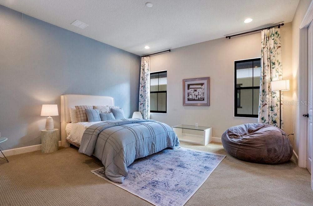 На продажу: $1,450,000 (4 спален, 4 ванн, 3911 Квадратных фут)