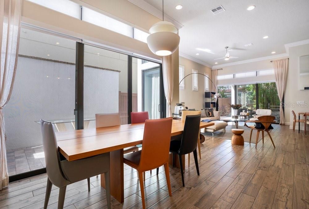 На продажу: $1,450,000 (4 спален, 4 ванн, 3911 Квадратных фут)