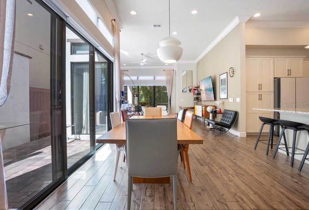 На продажу: $1,450,000 (4 спален, 4 ванн, 3911 Квадратных фут)