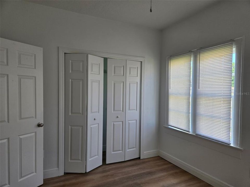 В аренду: $1,550 (2 спален, 1 ванн, 1000 Квадратных фут)