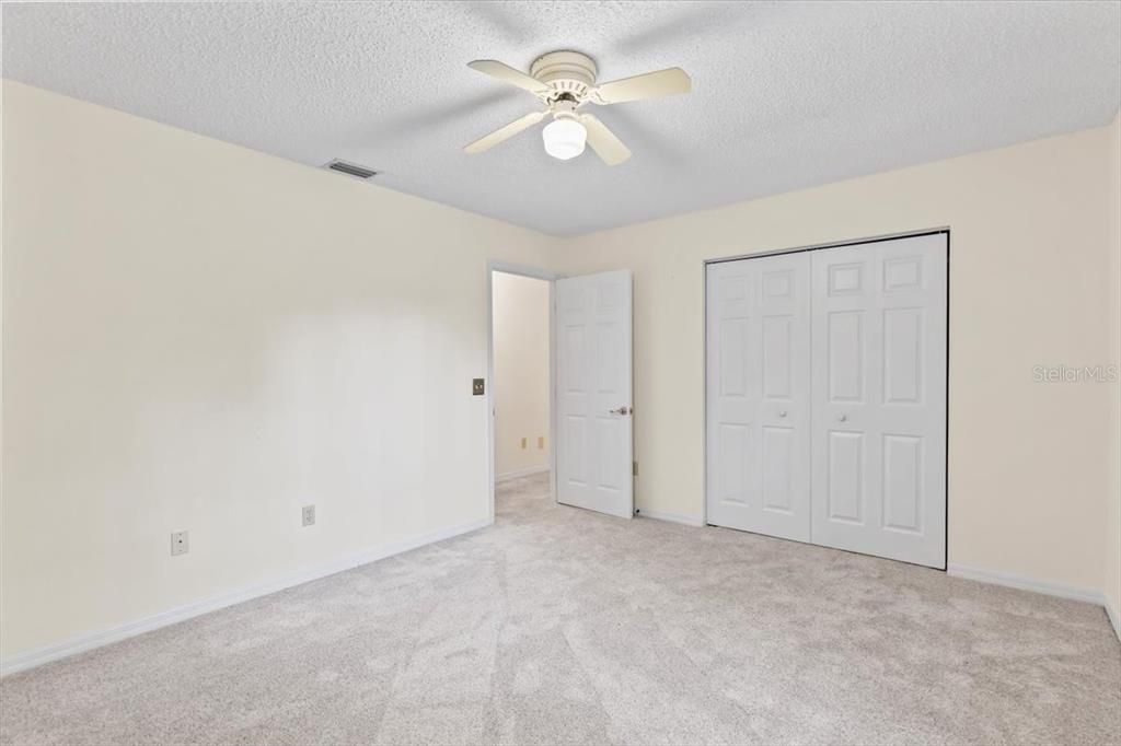 合同活跃: $595,000 (4 贝兹, 3 浴室, 2852 平方英尺)