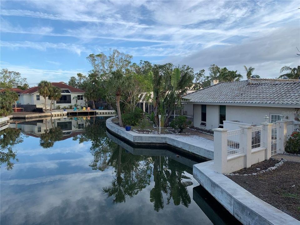 Activo con contrato: $1,398,000 (4 camas, 3 baños, 3074 Pies cuadrados)