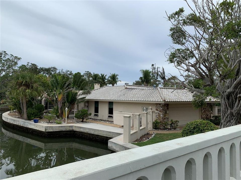 Activo con contrato: $1,398,000 (4 camas, 3 baños, 3074 Pies cuadrados)