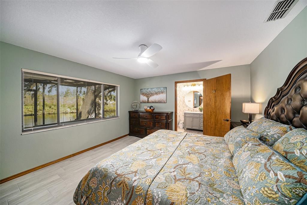 待售: $449,000 (3 贝兹, 2 浴室, 1674 平方英尺)