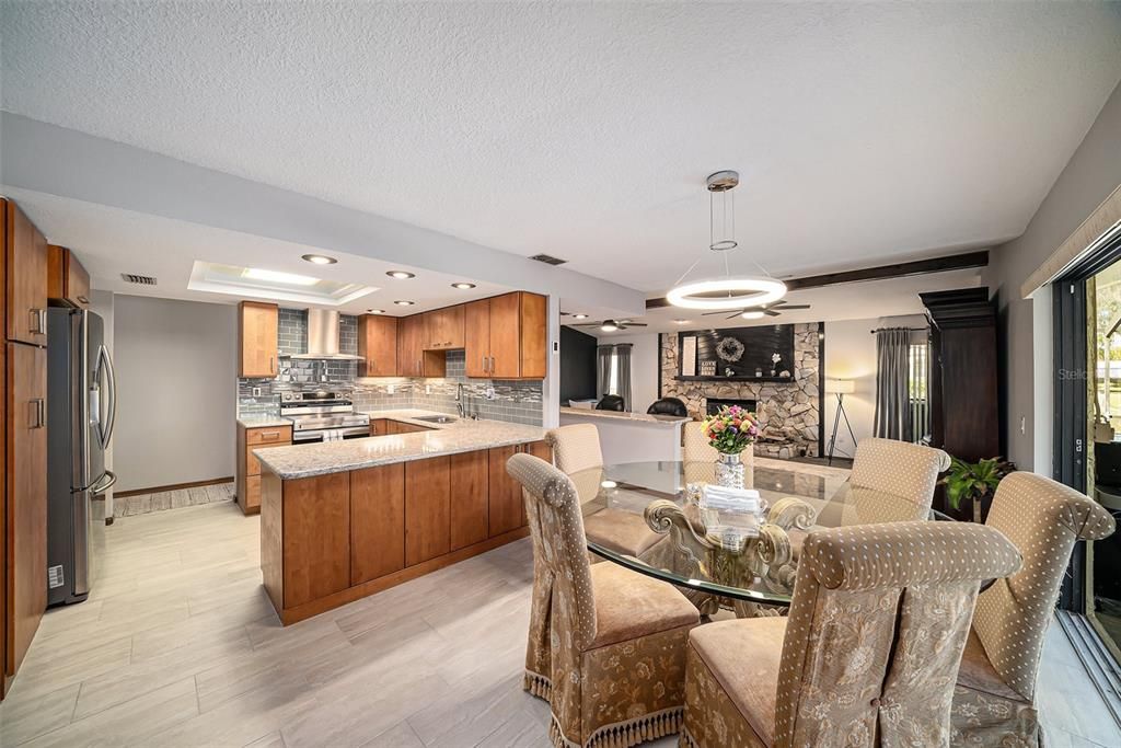 待售: $449,000 (3 贝兹, 2 浴室, 1674 平方英尺)