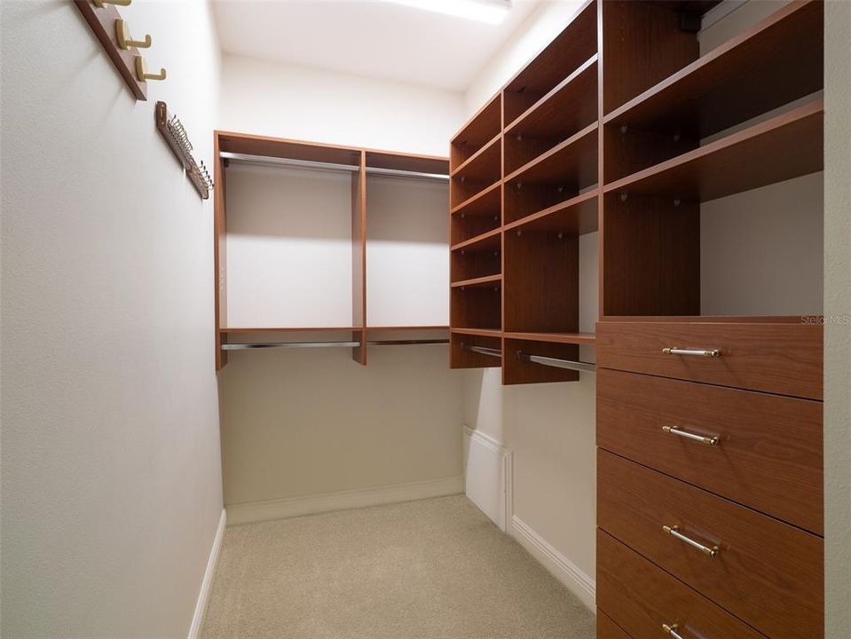 待售: $1,595,000 (5 贝兹, 6 浴室, 6410 平方英尺)