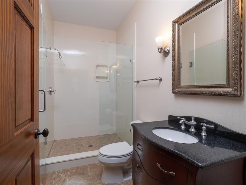 待售: $1,595,000 (5 贝兹, 6 浴室, 6410 平方英尺)