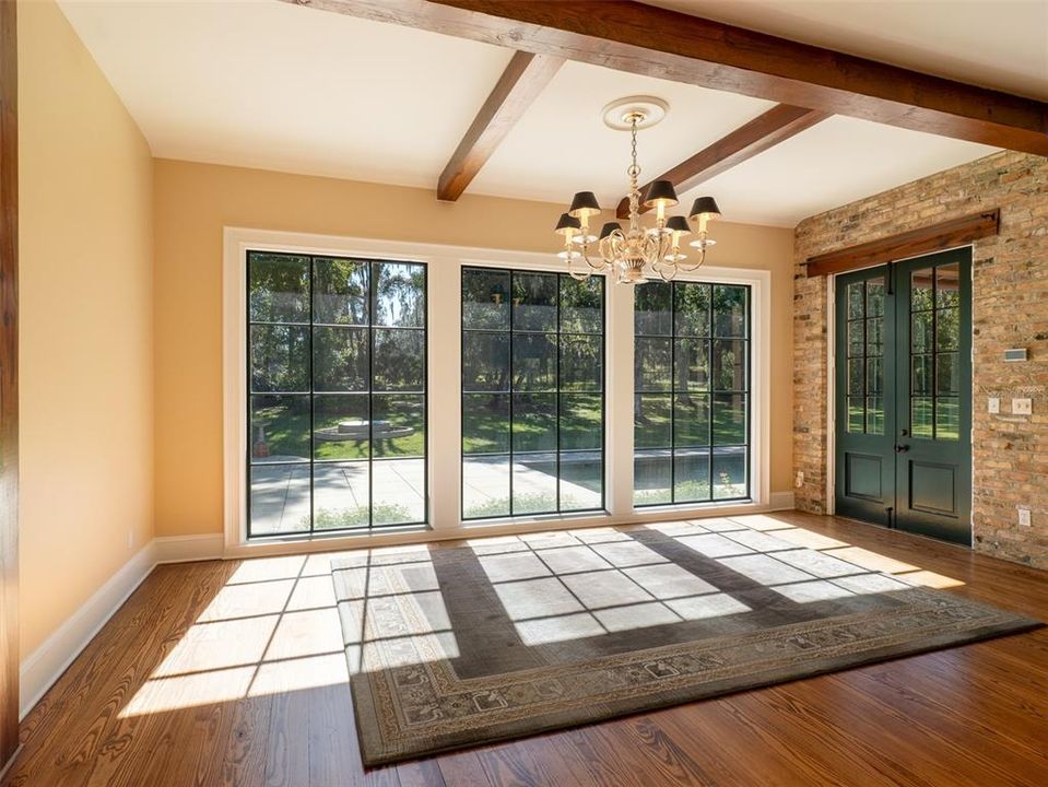 待售: $1,595,000 (5 贝兹, 6 浴室, 6410 平方英尺)