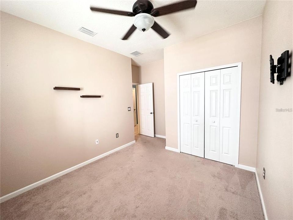 For Rent: $2,450 (4 beds, 3 baths, 2372 Square Feet)