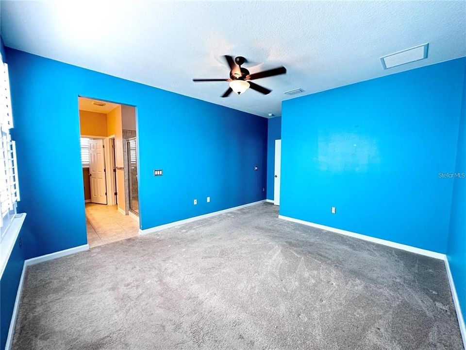 For Rent: $2,450 (4 beds, 3 baths, 2372 Square Feet)