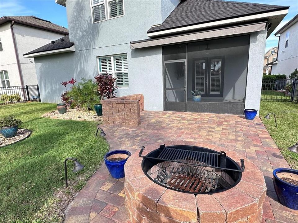 For Rent: $2,450 (4 beds, 3 baths, 2372 Square Feet)