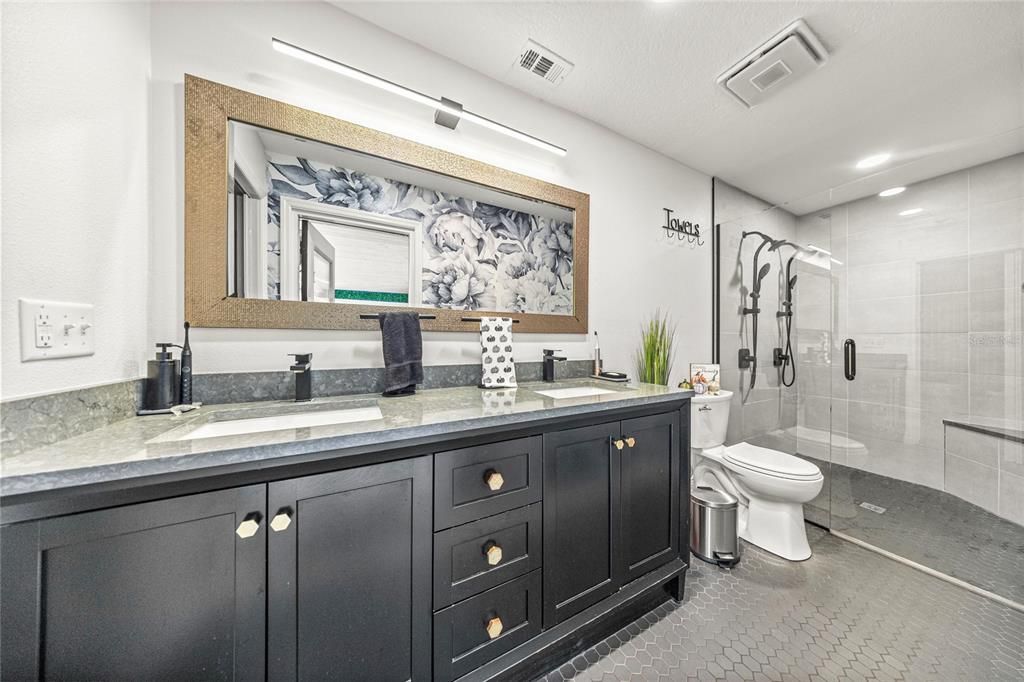 Active With Contract: $389,900 (3 beds, 2 baths, 1722 Square Feet)