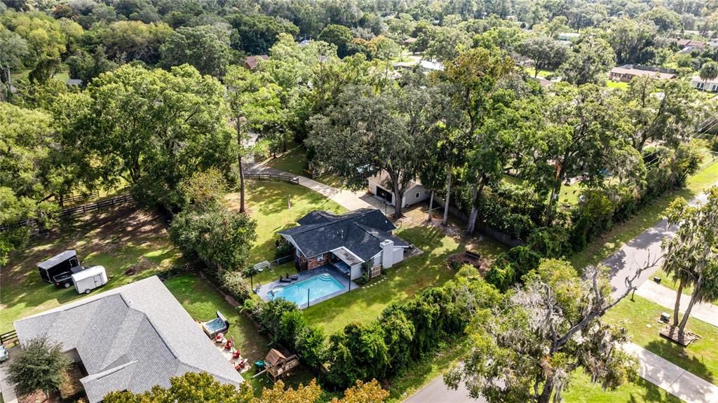 Active With Contract: $389,900 (3 beds, 2 baths, 1722 Square Feet)