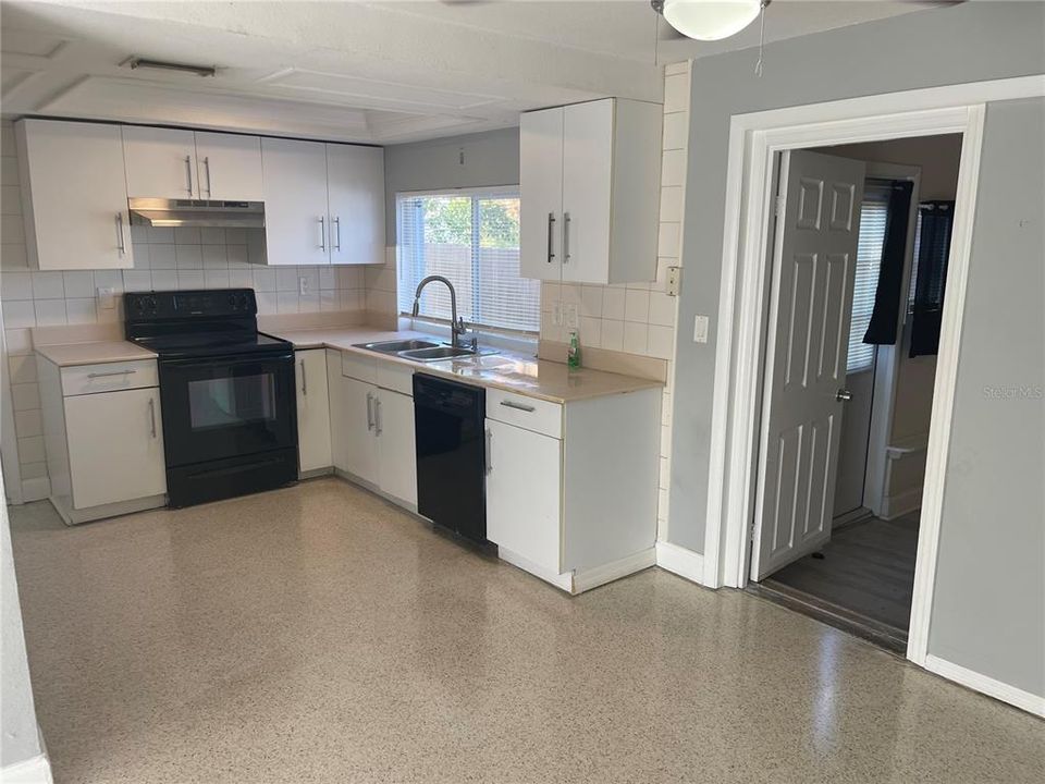 For Rent: $1,395 (2 beds, 2 baths, 1058 Square Feet)