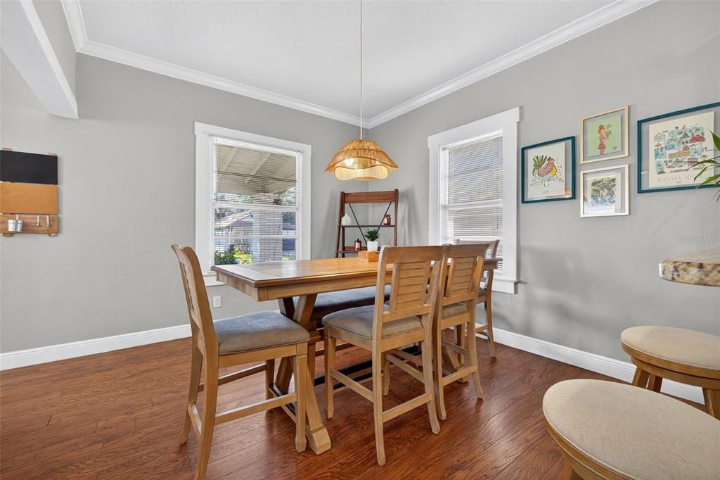 For Rent: $3,000 (3 beds, 2 baths, 1188 Square Feet)