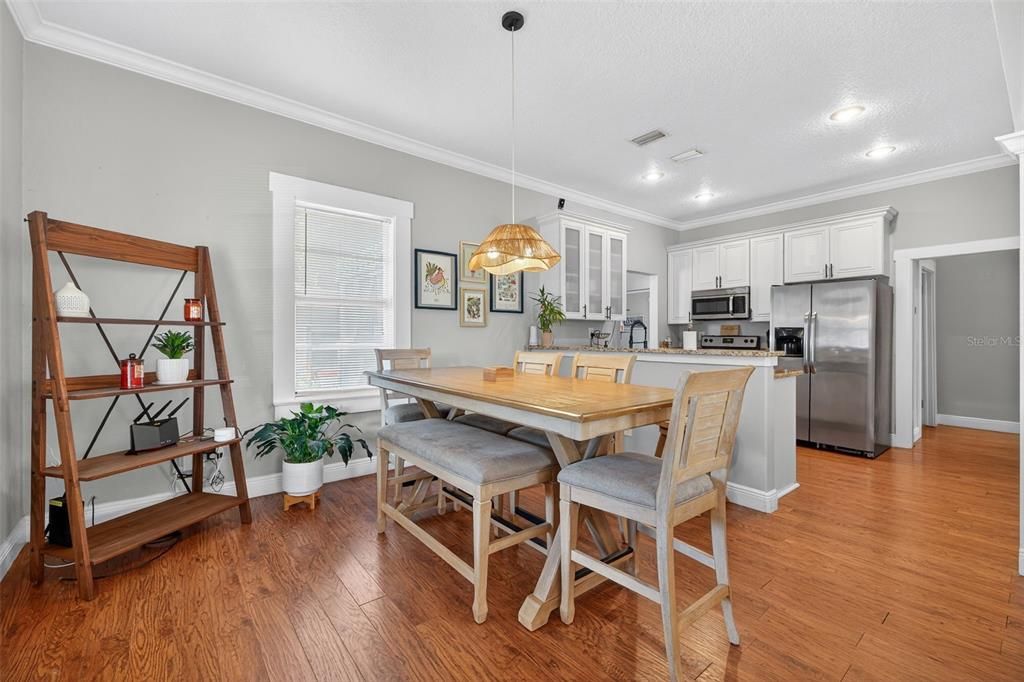 For Rent: $3,000 (3 beds, 2 baths, 1188 Square Feet)