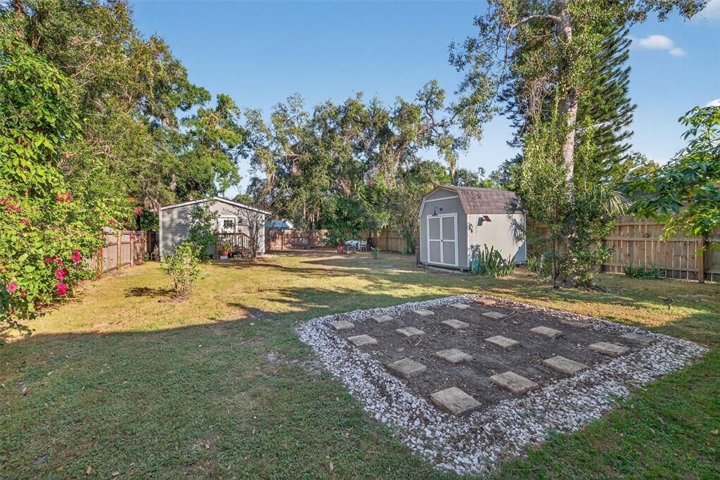 For Rent: $3,000 (3 beds, 2 baths, 1188 Square Feet)