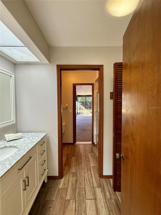 Activo con contrato: $739,000 (5 camas, 3 baños, 2354 Pies cuadrados)