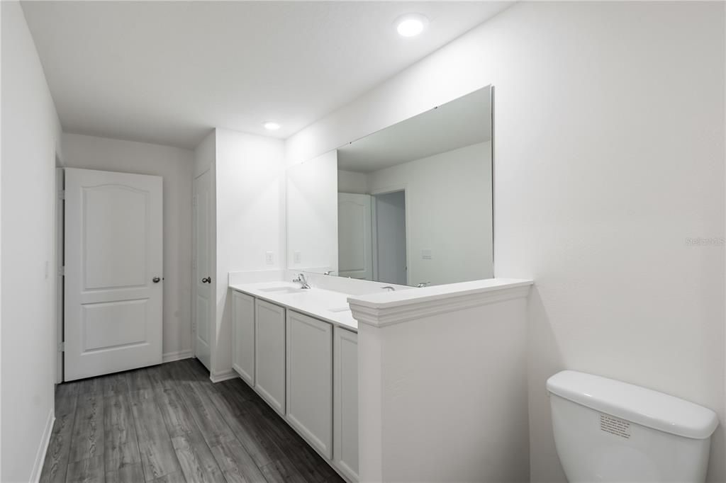 For Sale: $266,900 (3 beds, 2 baths, 1795 Square Feet)