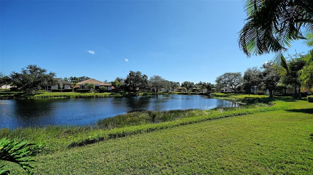 Active With Contract: $559,000 (3 beds, 2 baths, 2114 Square Feet)