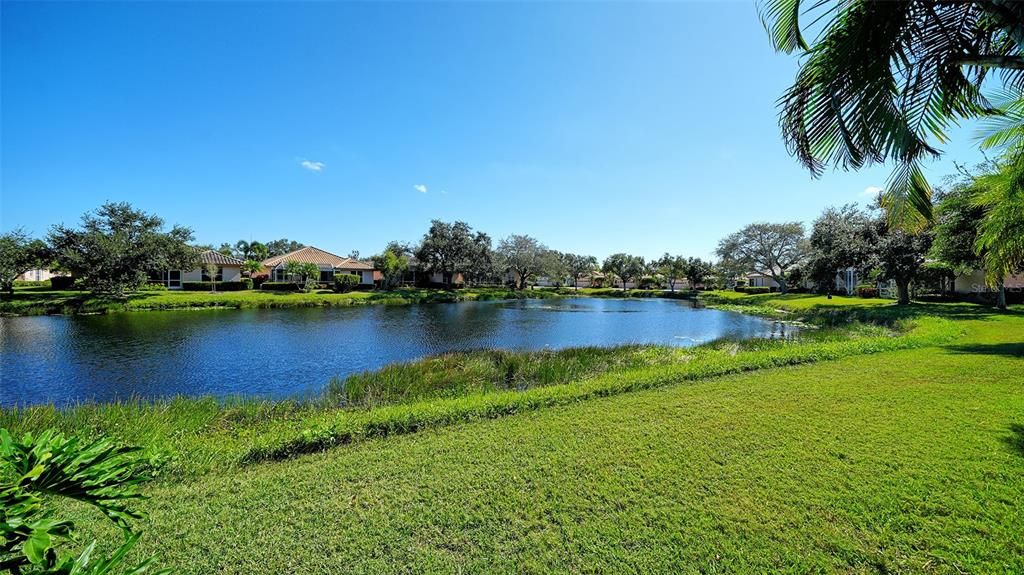 Active With Contract: $559,000 (3 beds, 2 baths, 2114 Square Feet)