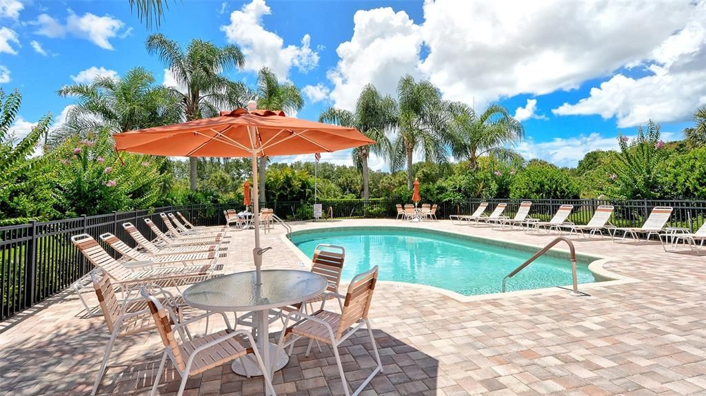 Active With Contract: $559,000 (3 beds, 2 baths, 2114 Square Feet)