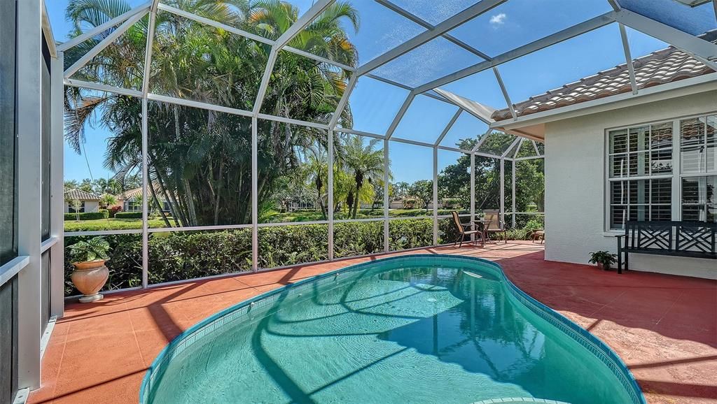 Active With Contract: $559,000 (3 beds, 2 baths, 2114 Square Feet)