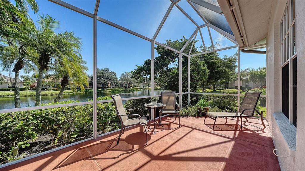 Active With Contract: $559,000 (3 beds, 2 baths, 2114 Square Feet)