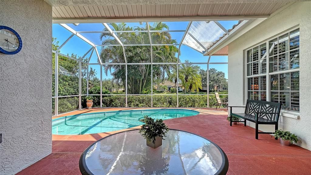 Active With Contract: $559,000 (3 beds, 2 baths, 2114 Square Feet)