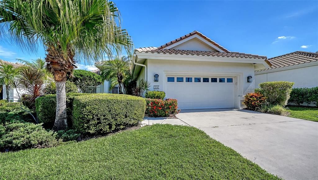 Active With Contract: $559,000 (3 beds, 2 baths, 2114 Square Feet)