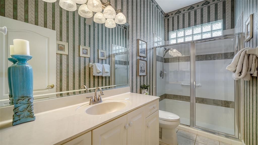 Active With Contract: $559,000 (3 beds, 2 baths, 2114 Square Feet)