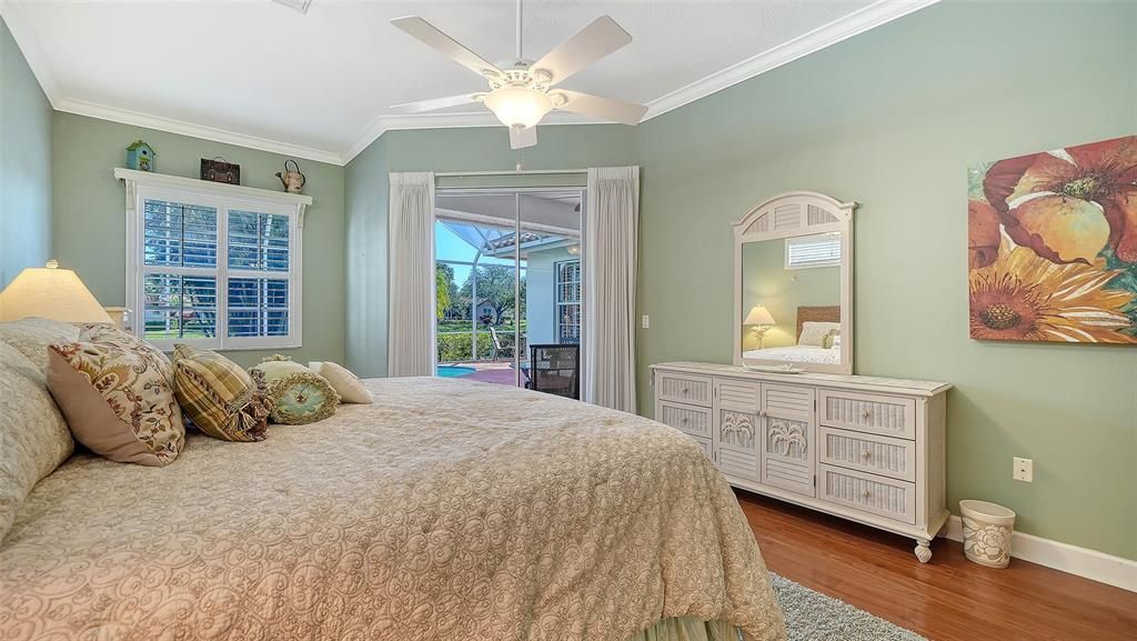 Active With Contract: $559,000 (3 beds, 2 baths, 2114 Square Feet)