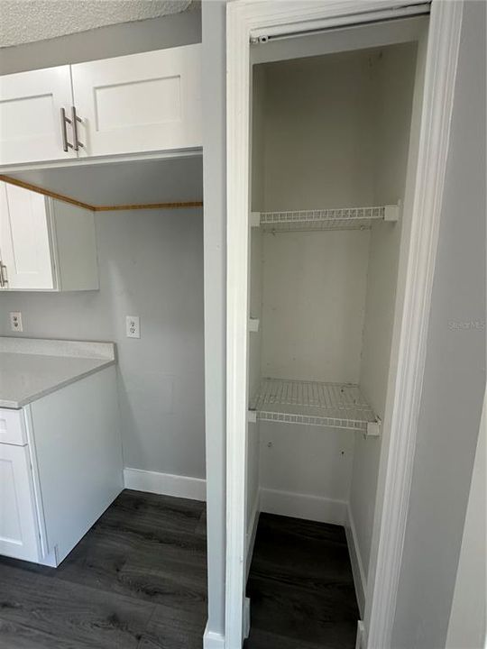 Activo con contrato: $2,000 (3 camas, 2 baños, 1008 Pies cuadrados)