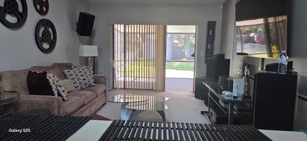 На продажу: $270,000 (2 спален, 1 ванн, 858 Квадратных фут)