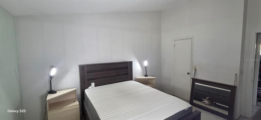 На продажу: $270,000 (2 спален, 1 ванн, 858 Квадратных фут)