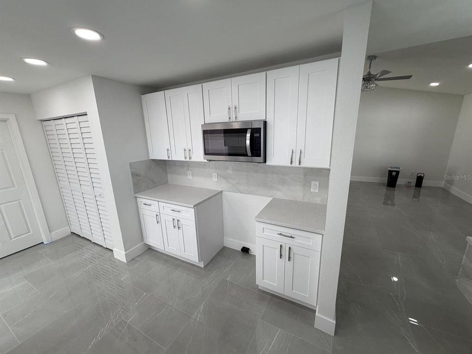 For Sale: $400,000 (4 beds, 2 baths, 1496 Square Feet)